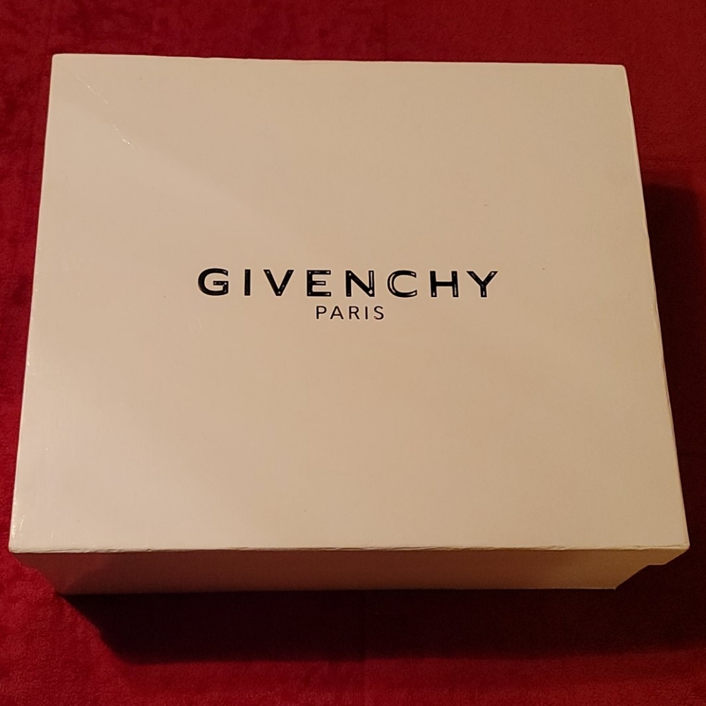 Givenchy Tyson II - Picture 9 of 9